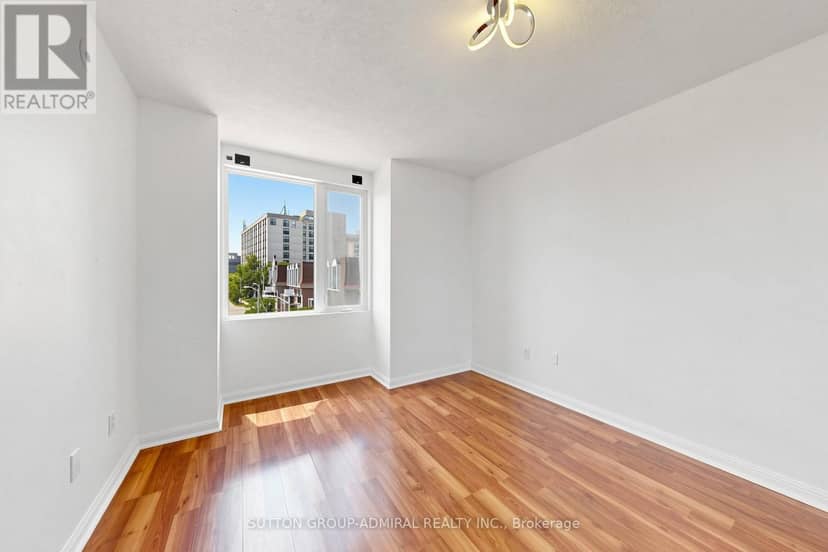 2131 - 115 George Appleton Way — photo 14 of 20