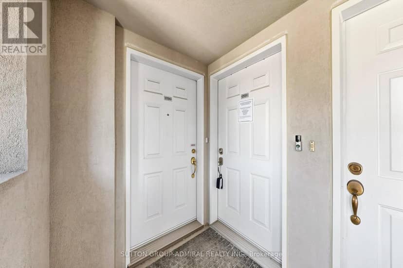 2131 - 115 George Appleton Way — photo 4 of 20