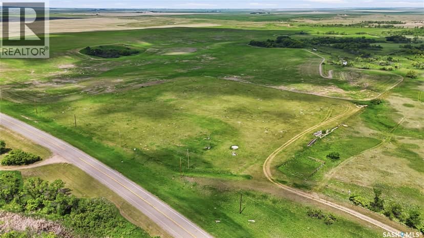 10 Acre Parcel - RM of Elmsthorpe — photo 1 of 10
