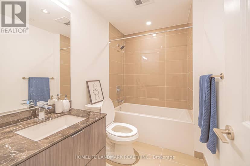 5001 - 395 Bloor Street E — photo 21 of 23