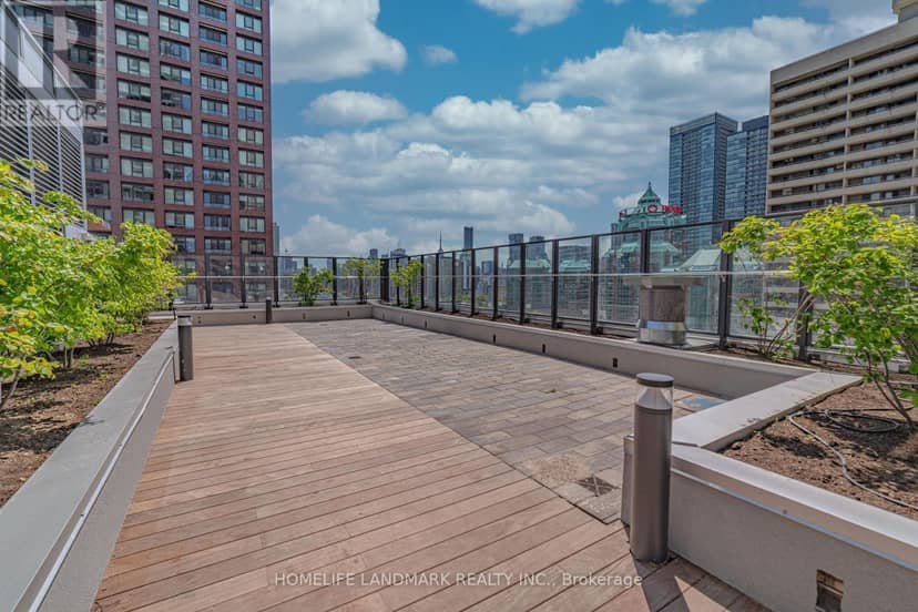 5001 - 395 Bloor Street E — photo 6 of 23