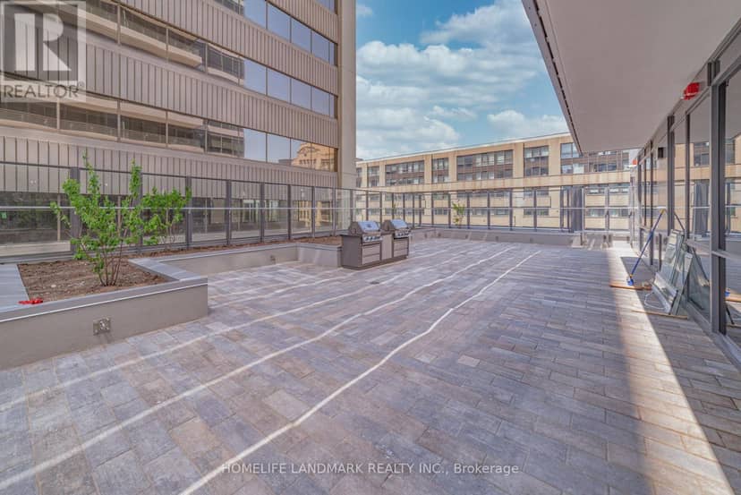 5001 - 395 Bloor Street E — photo 7 of 23