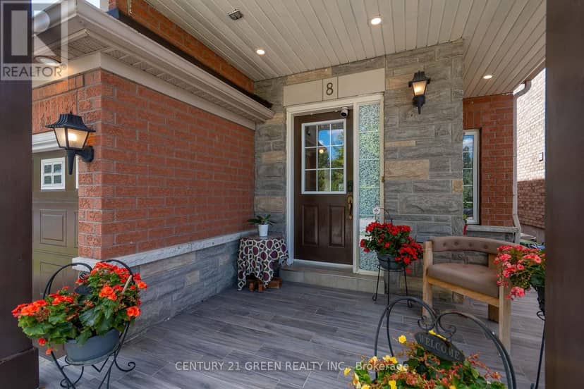 8 Lampman Drive — photo 5 of 39