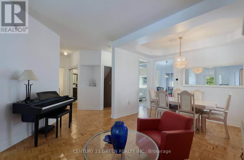 8 Lampman Drive — photo 9 of 39
