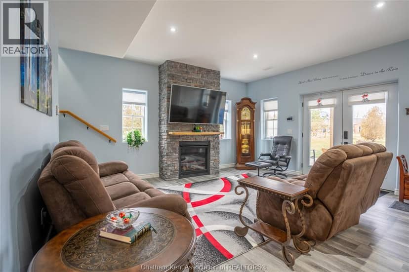 8545 Water STREET — photo 37 of 40