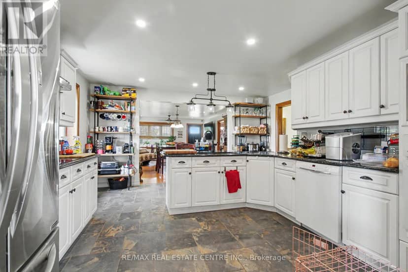 238 West Quarter Townline Road — photo 11 of 32