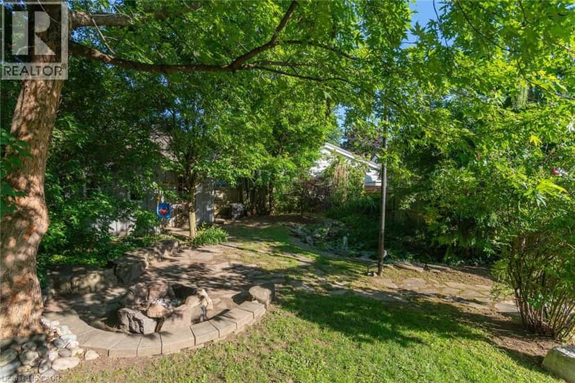 162 PARKSIDE Drive E — photo 12 of 40