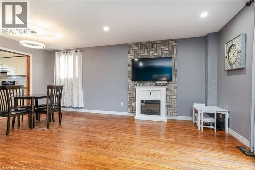 162 PARKSIDE Drive E — photo 27 of 40