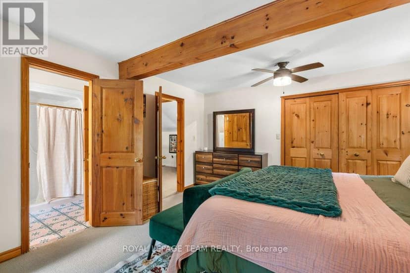1462 Rideau River Road — photo 31 of 40
