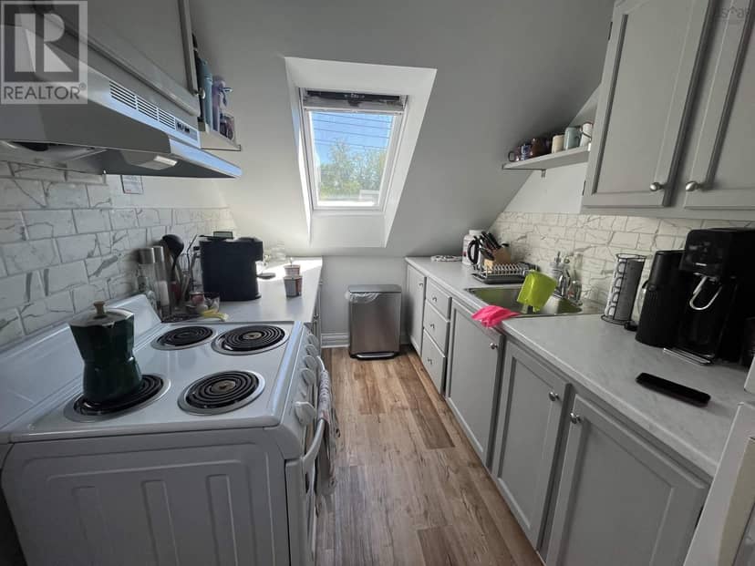 5639 Morris Street — photo 4 of 21