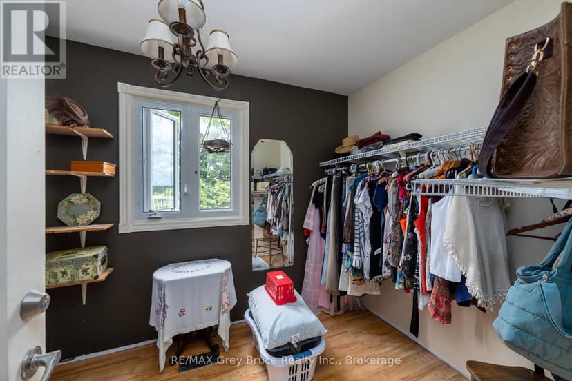 114 Victoria Street — photo 10 of 40