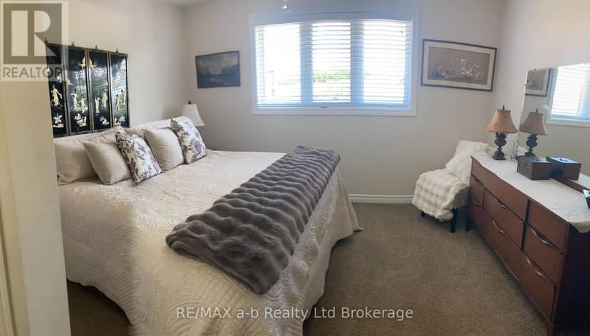 1380 Caen Avenue — photo 23 of 40