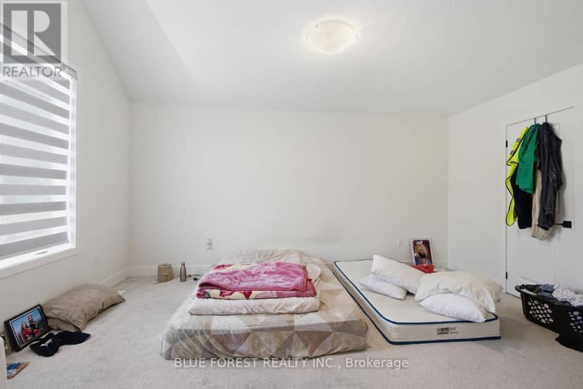 23 Christopher Court — photo 15 of 29