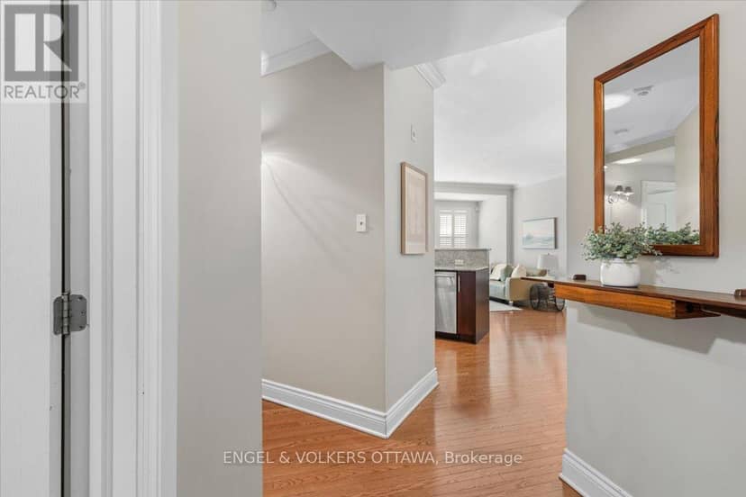 2 - 139 Guigues Avenue — photo 11 of 23