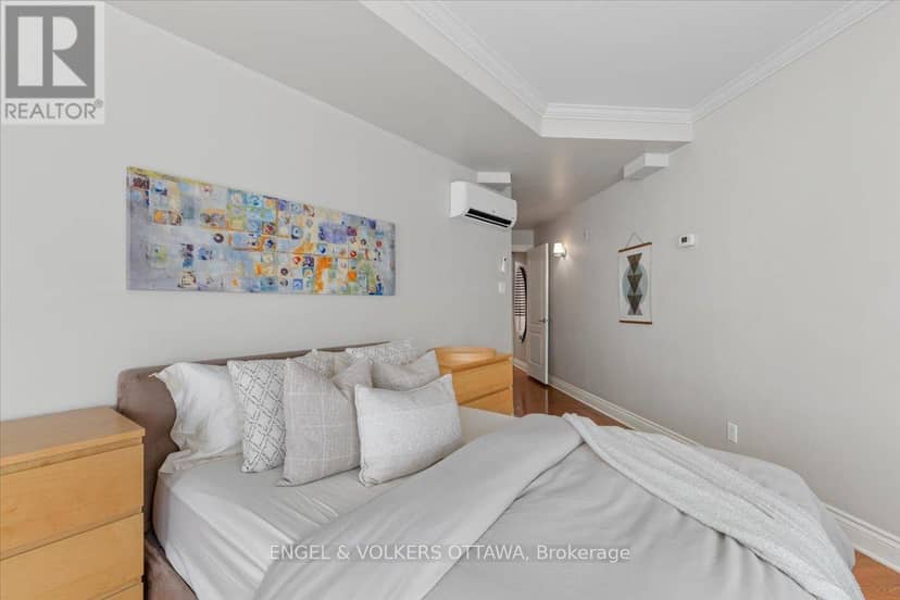 2 - 139 Guigues Avenue — photo 13 of 23
