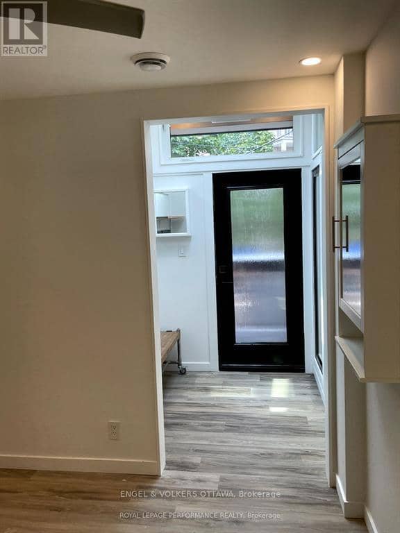 10 Sherbrooke Avenue — photo 20 of 27