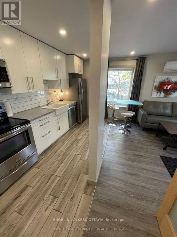 10 Sherbrooke Avenue — photo 23 of 27