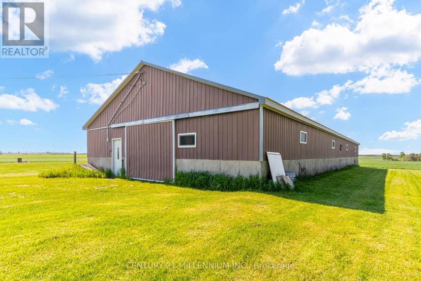 402047 County Rd 15 — photo 33 of 40