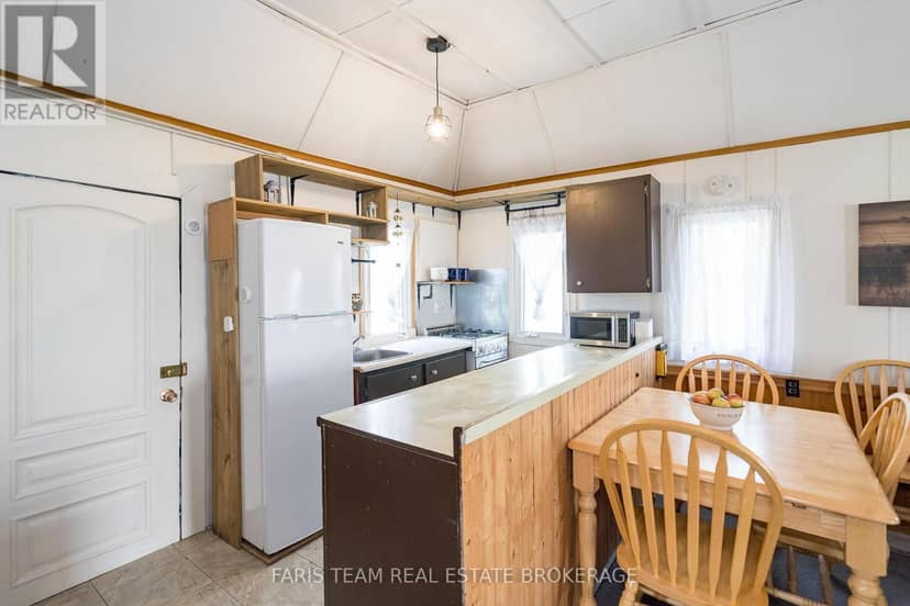5632 Penetanguishene Road — photo 24 of 36
