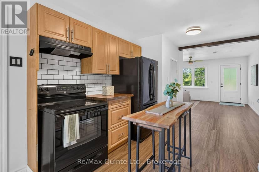 219 Marmora Street — photo 8 of 28