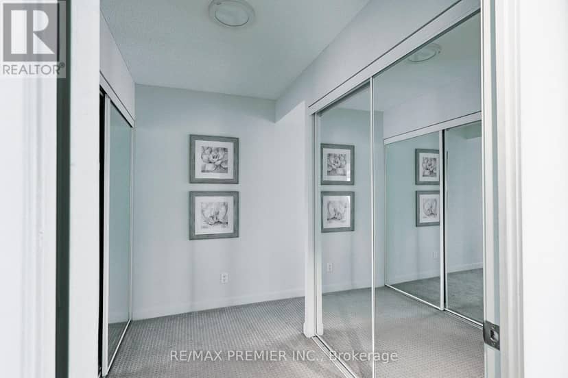 4407 - 210 Victoria Street — photo 38 of 40