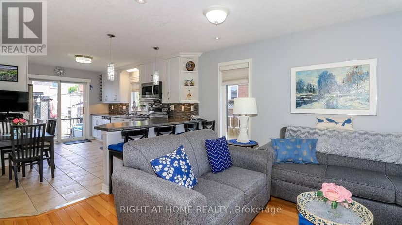36 Benjamin Lane — photo 19 of 40