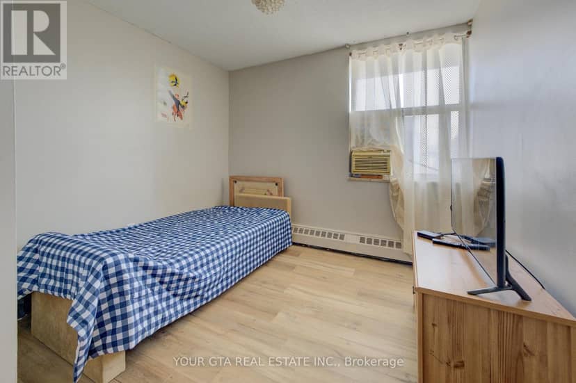 122 - 1055 B Forestwood Drive — photo 14 of 24