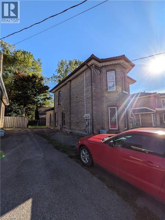 43 PORT Street — photo 3 of 4