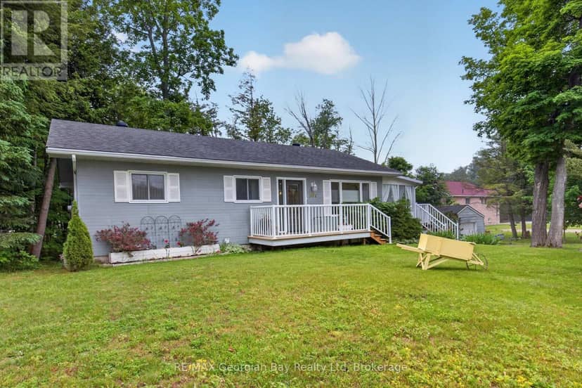 307 Balm Beach Road W — photo 1 of 40