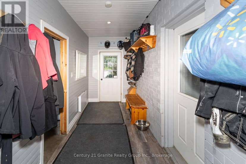 1110 Howland Junction Road — photo 34 of 40