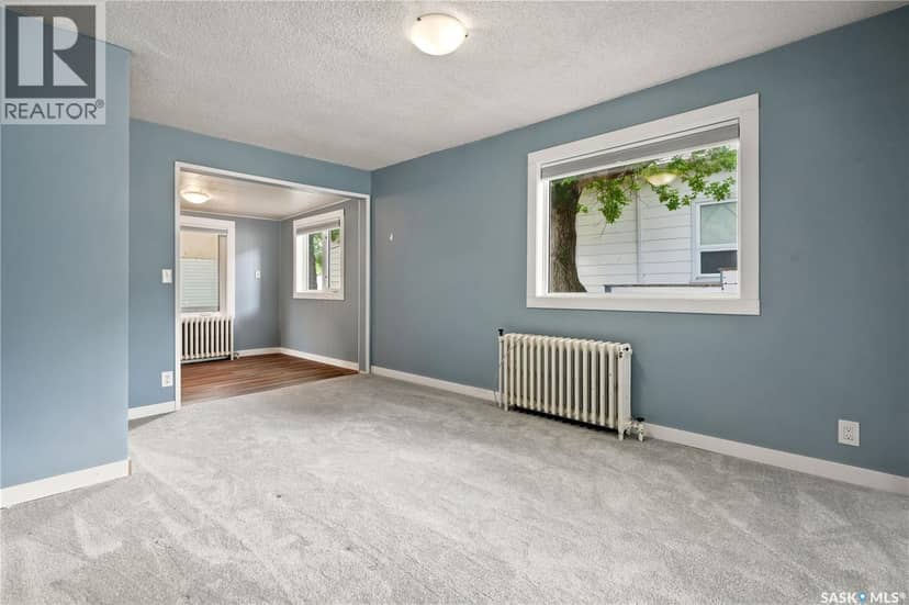 269 Iroquois STREET W — photo 8 of 40