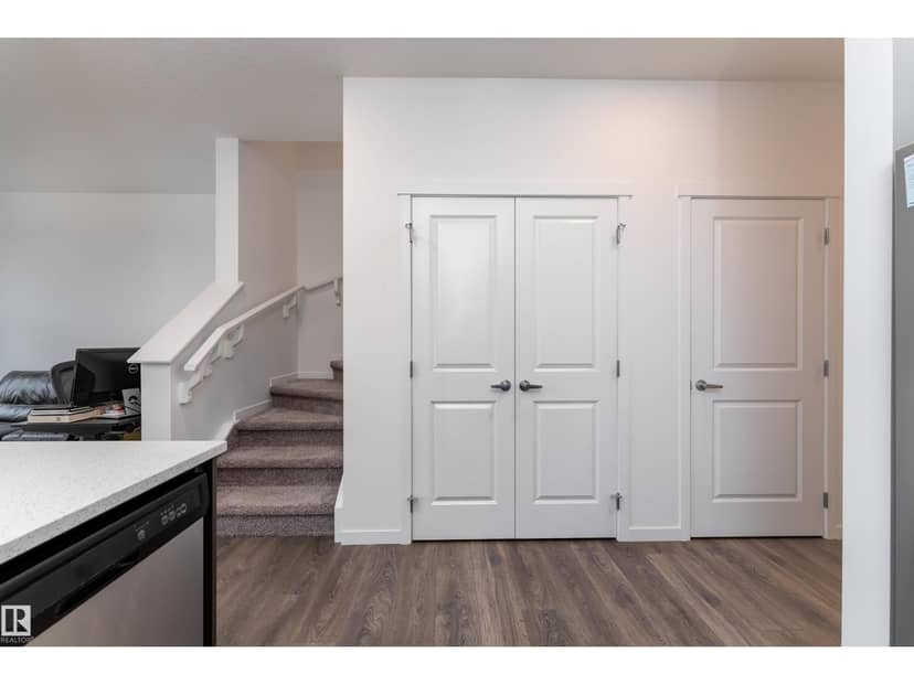 2522 152 AV NW — photo 11 of 36