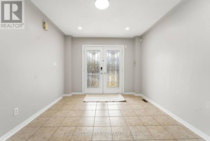 67 Tufton Crescent — photo 3 of 39