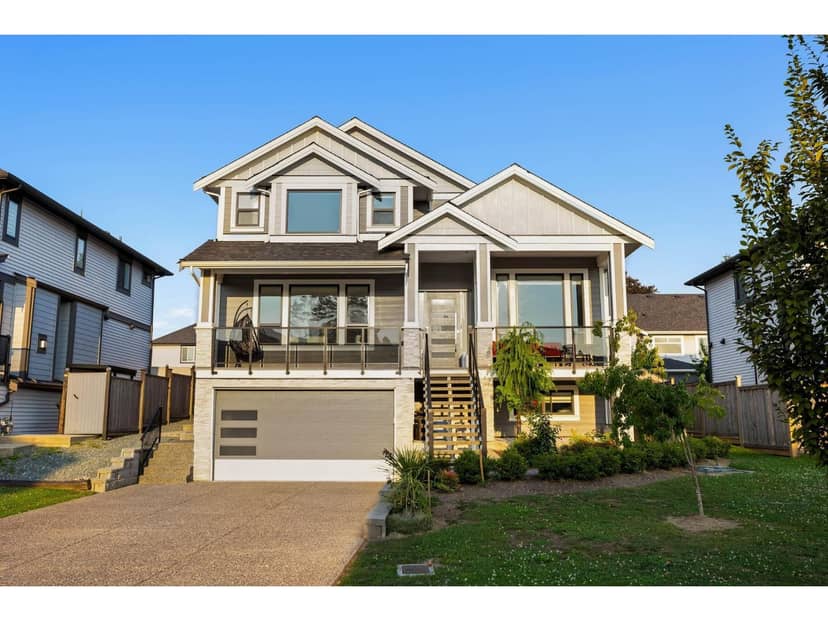 8394 MCTAGGART STREET, Mission