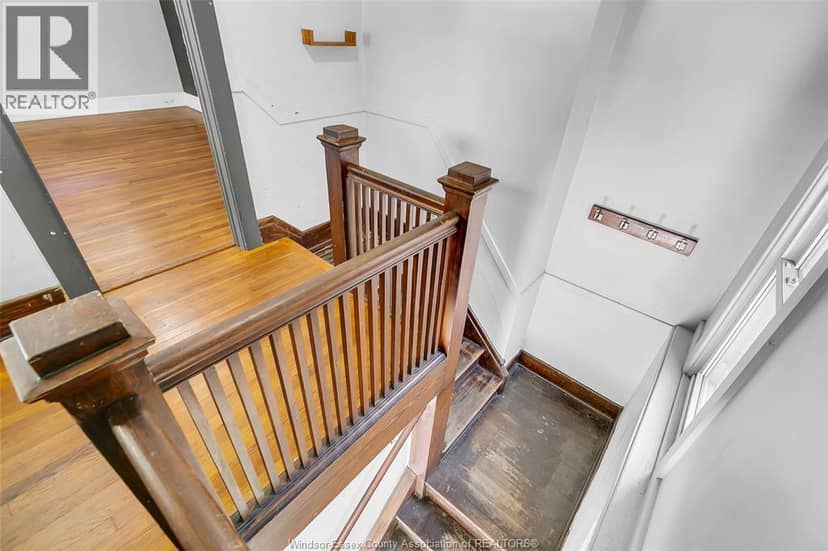 31-33 GILES East — photo 31 of 40