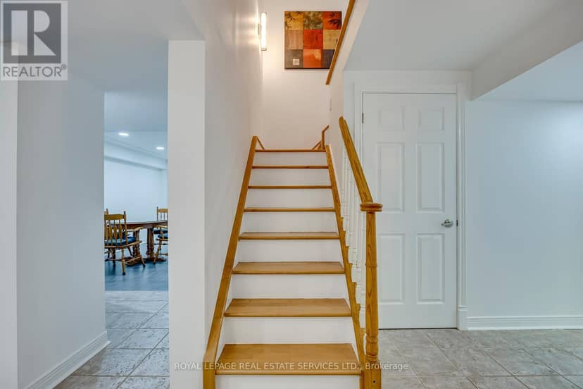 300 Canital Court — photo 29 of 40