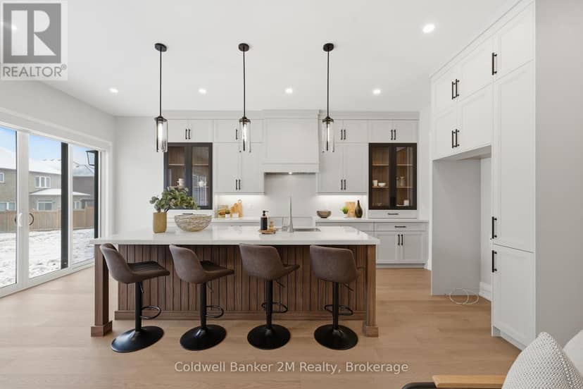 31 Lonetto Street — photo 12 of 34