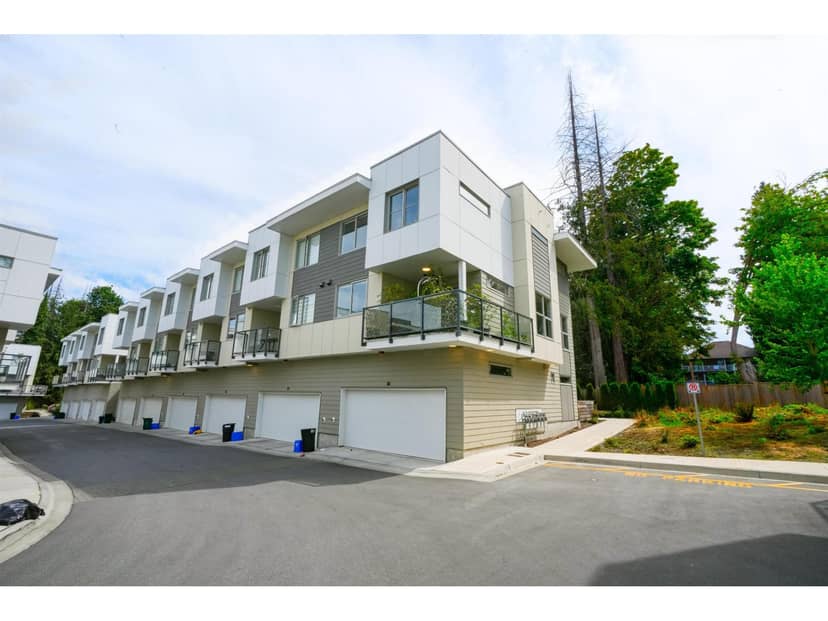 38 12585 104A AVENUE, Surrey, photo 2