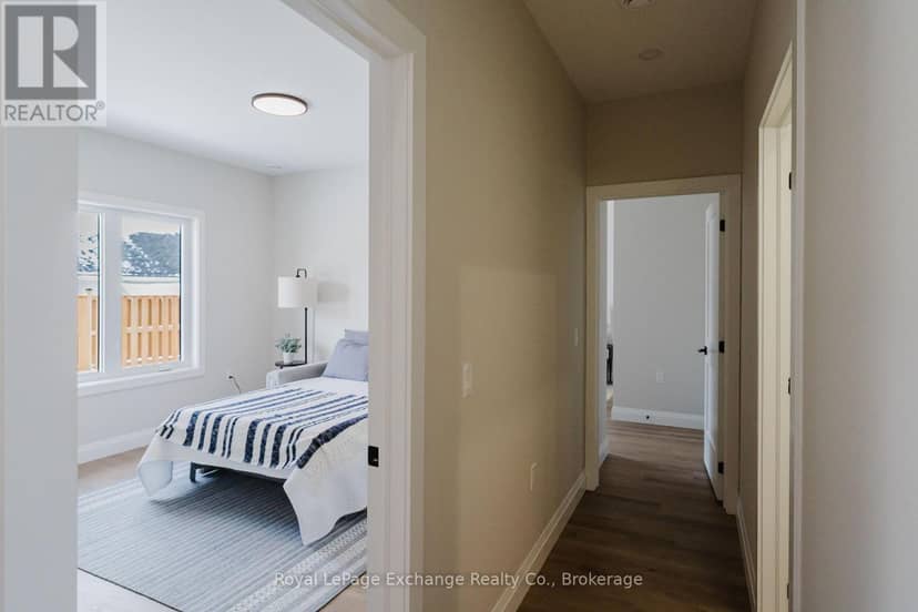 Unit 42 - 1071 Waterloo Street N — photo 11 of 28