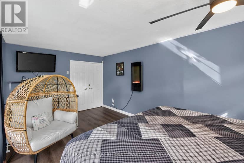 13 Hallen Drive — photo 12 of 40