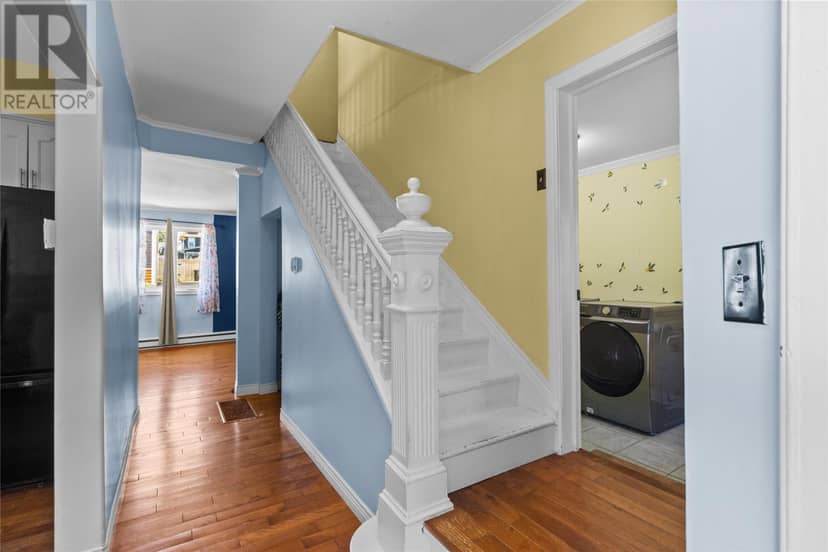 22 Mount Royal Avenue — photo 13 of 23