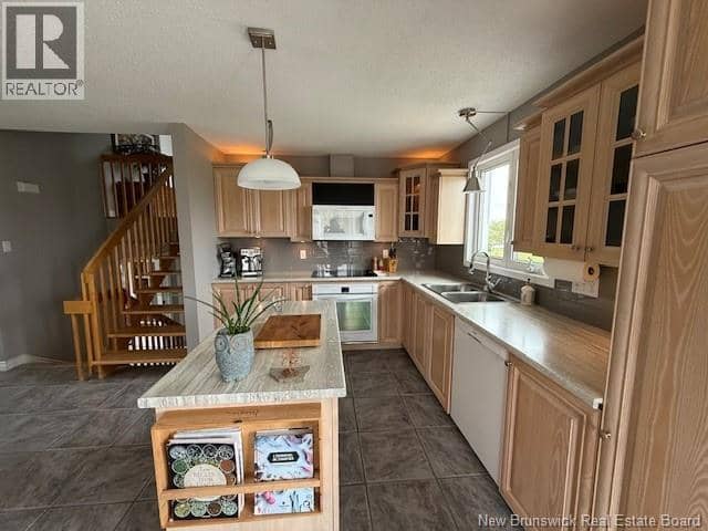 469 Chaleur Street, Charlo, photo 5