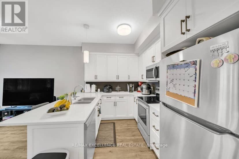 3 - 20 Murray Court — photo 9 of 25