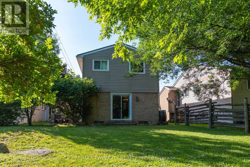 162 Parkside Drive E — photo 19 of 40