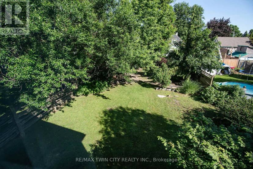 162 Parkside Drive E — photo 20 of 40