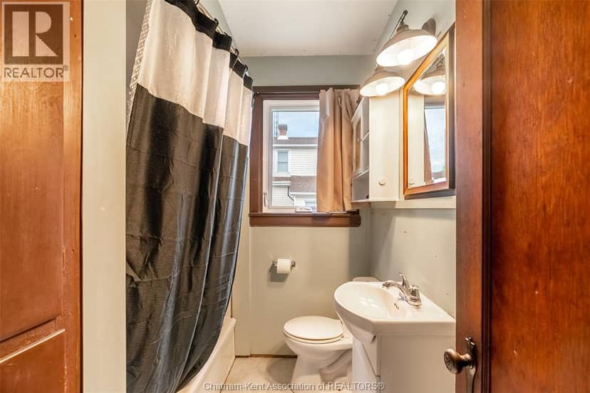 30 Marlborough STREET South — photo 17 of 30