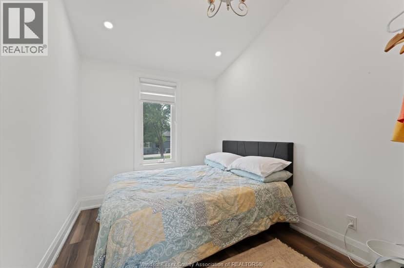 8190 Riverside Drive — photo 32 of 40