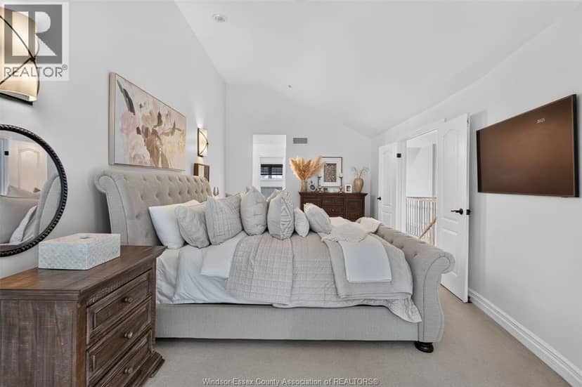 208 Crystal Bay Drive — photo 23 of 40