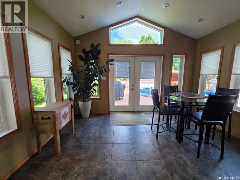 2267 Newcombe DRIVE — photo 18 of 40