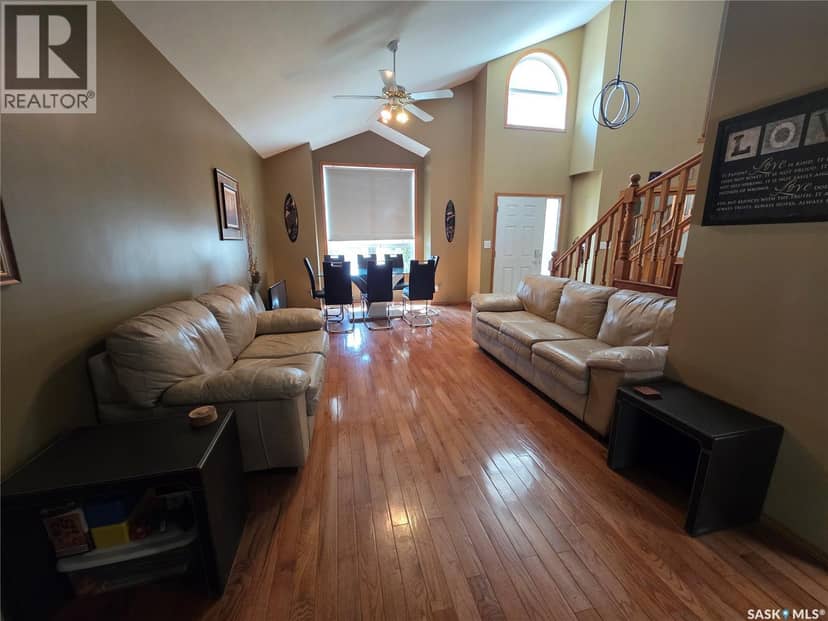 2267 Newcombe DRIVE — photo 7 of 40